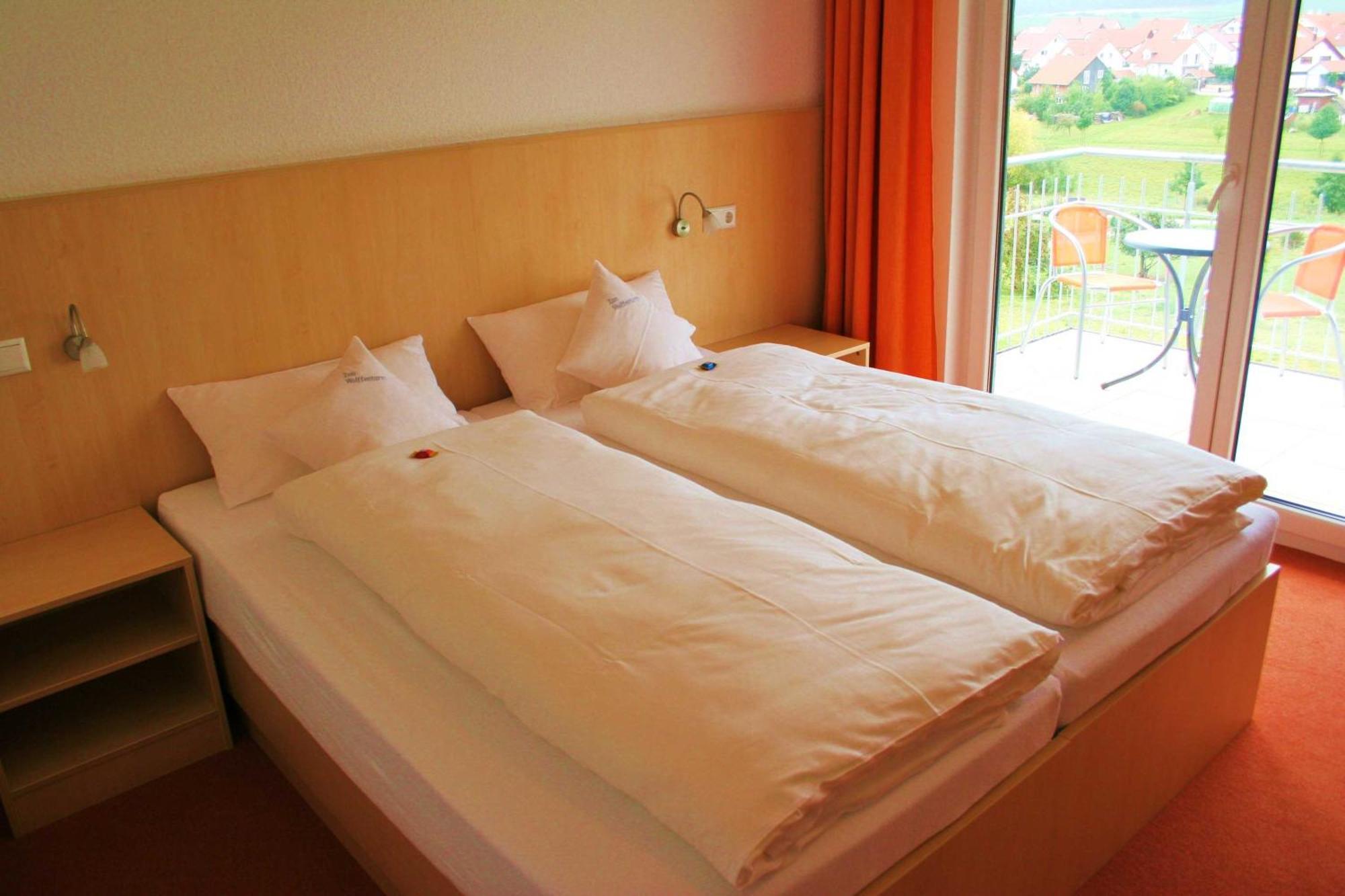 Gaestehaus Zum Wolffenturm Lehrensteinsfeld Chambre photo