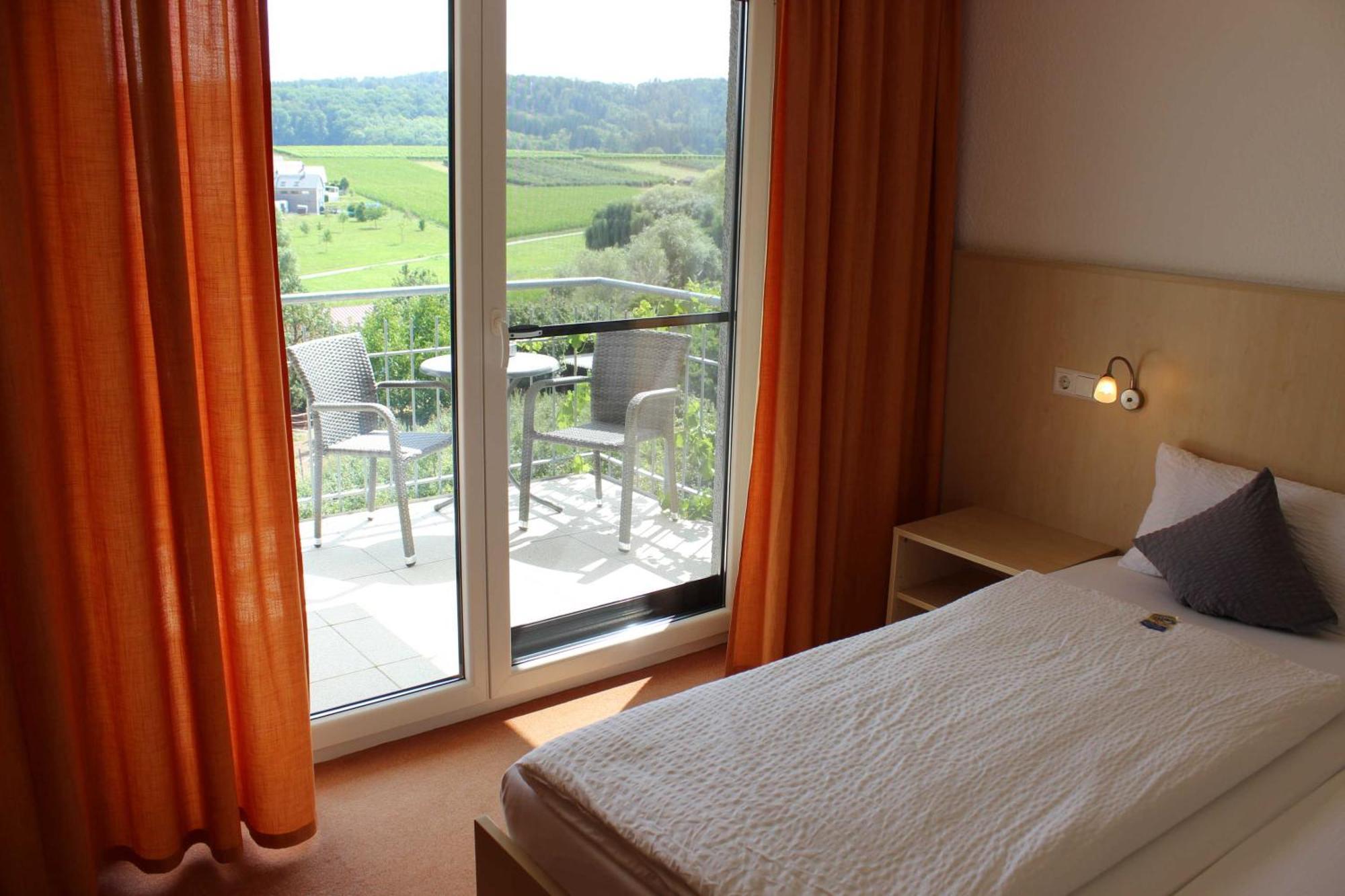 Gaestehaus Zum Wolffenturm Lehrensteinsfeld Chambre photo