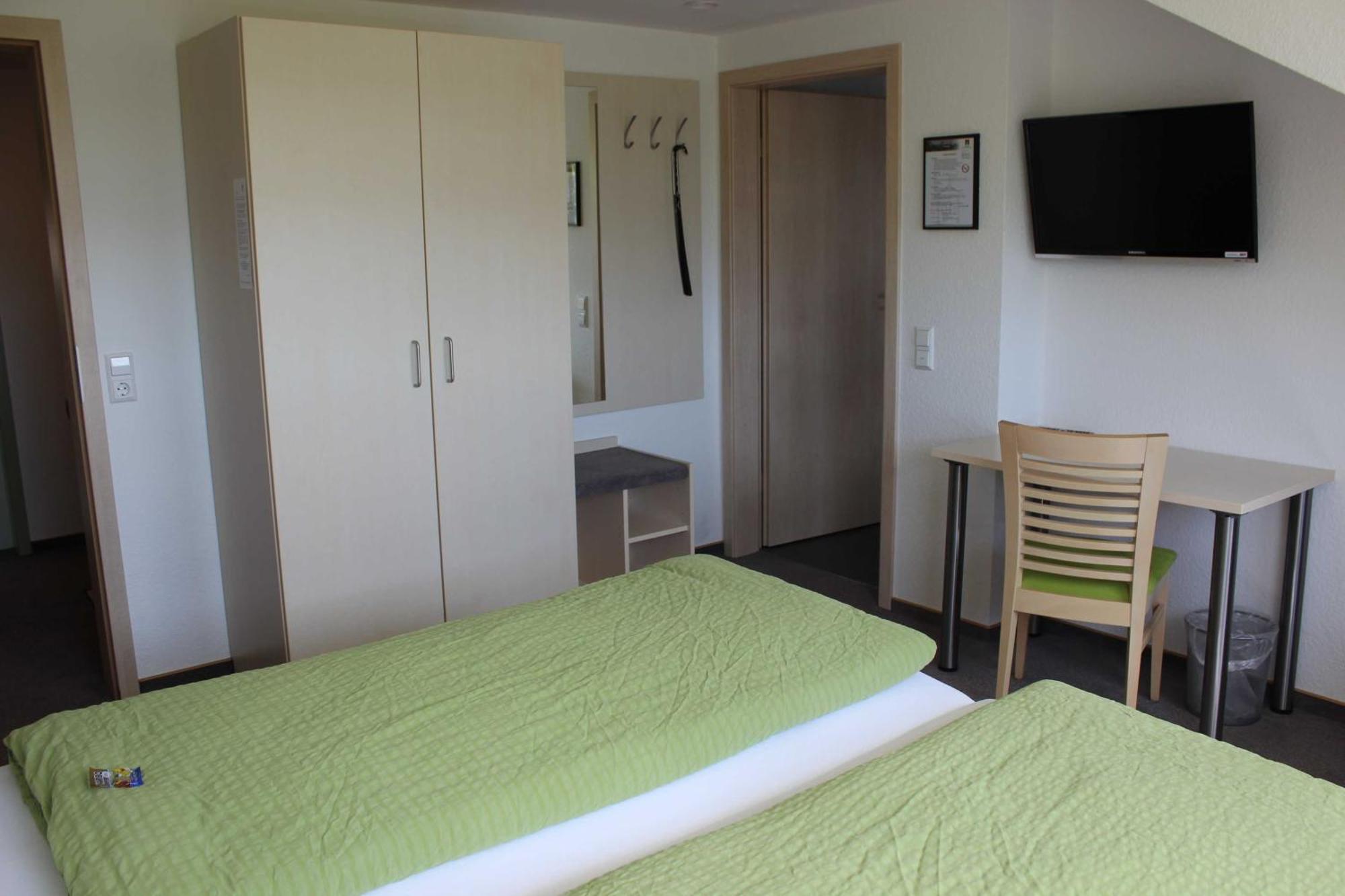 Gaestehaus Zum Wolffenturm Lehrensteinsfeld Extérieur photo