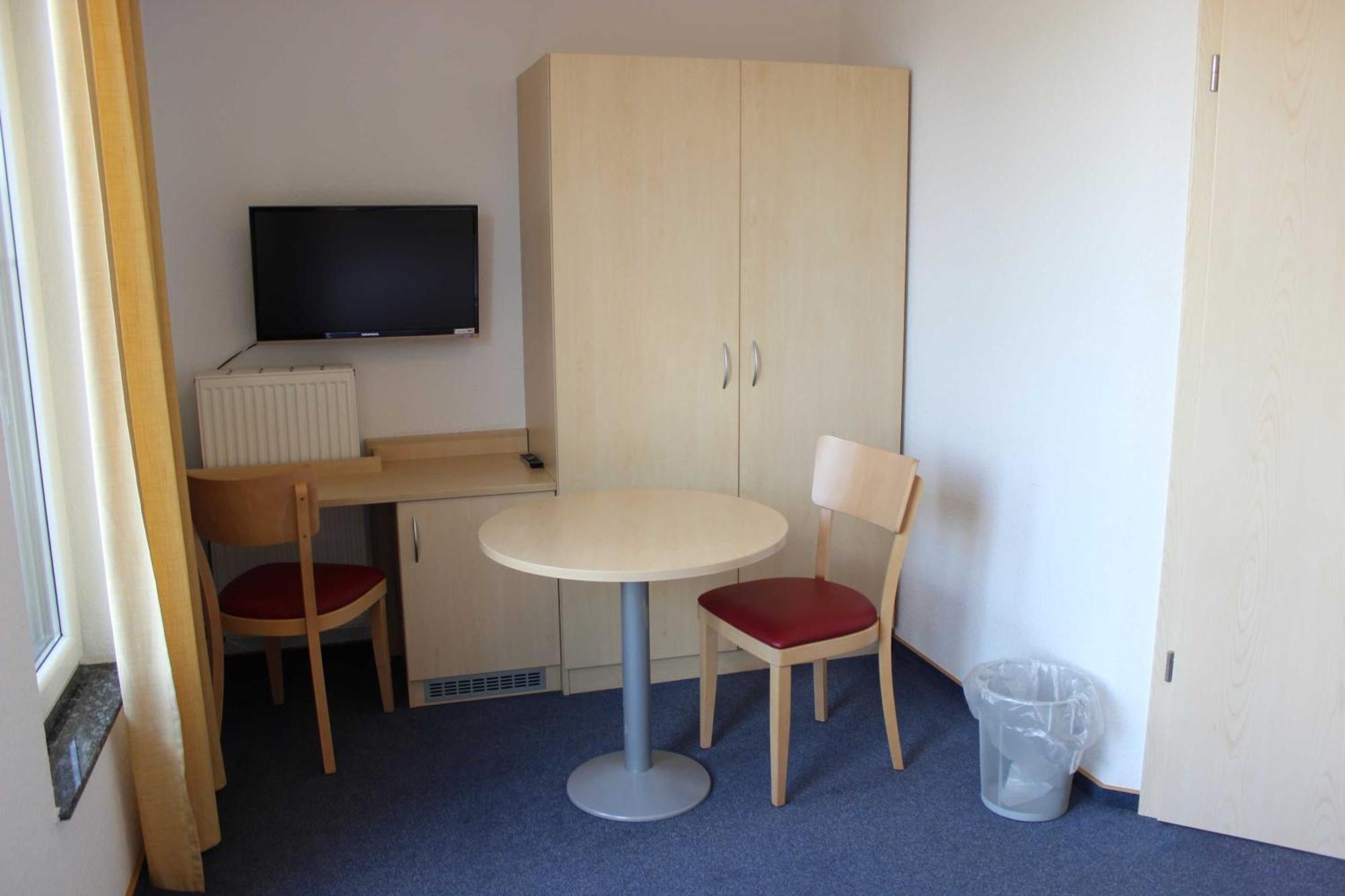 Gaestehaus Zum Wolffenturm Lehrensteinsfeld Chambre photo