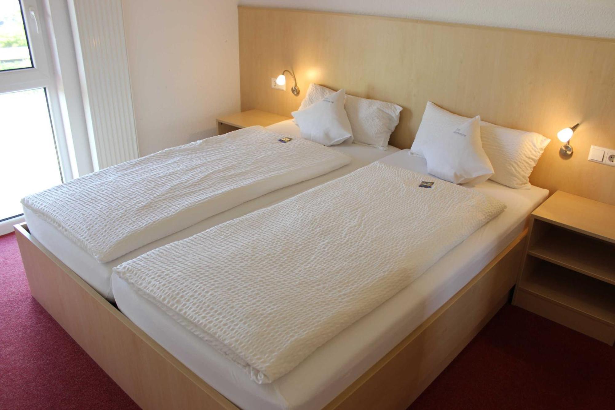 Gaestehaus Zum Wolffenturm Lehrensteinsfeld Chambre photo