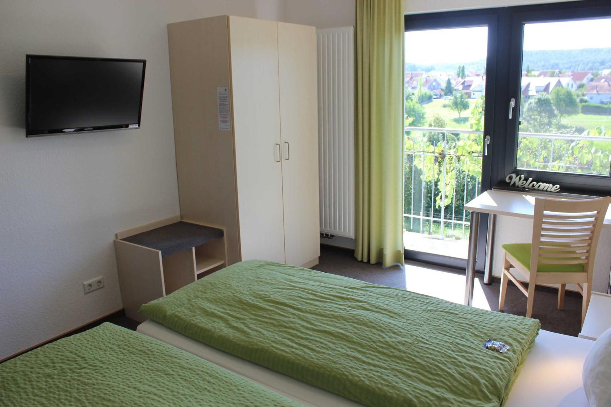 Gaestehaus Zum Wolffenturm Lehrensteinsfeld Extérieur photo